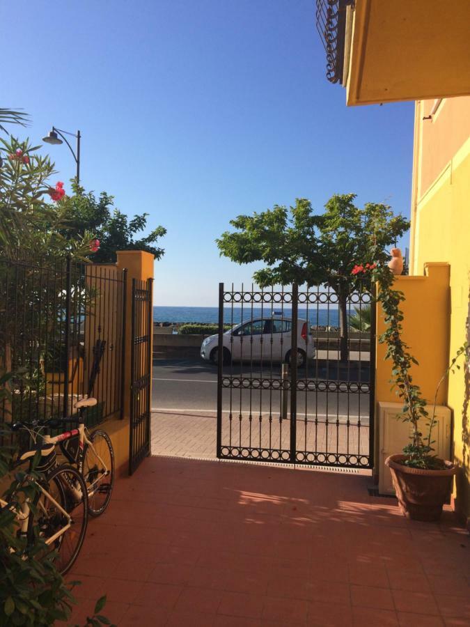 Bistrot Del Mare Daire Santo Stefano al Mare Dış mekan fotoğraf