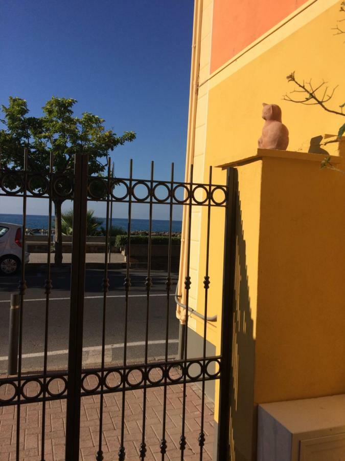 Bistrot Del Mare Daire Santo Stefano al Mare Dış mekan fotoğraf